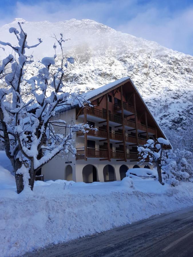 Venosc-Les 2 Alpes , Rez De Jardin Apartment Exterior photo